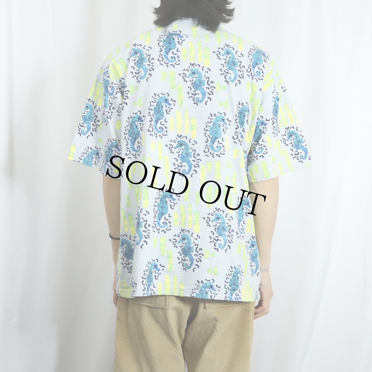 画像3: タツノオトシゴ 総柄プリントTシャツ L (3)