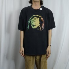 画像2: FAMILY GUY コメディアニメ キャラクターパロディプリントTシャツ BLACK (2)