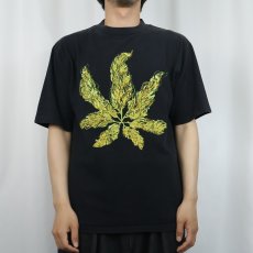 画像2: 90's USA製 ガンジャプリントTシャツ BLACK L (2)