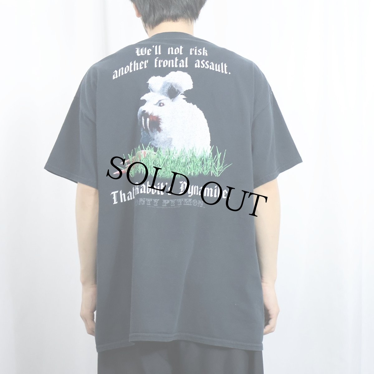 画像4: LIQUID BLUE MONTY PYTHON "Killer Rabbit" 映画プリントTシャツ BLACK XL (4)