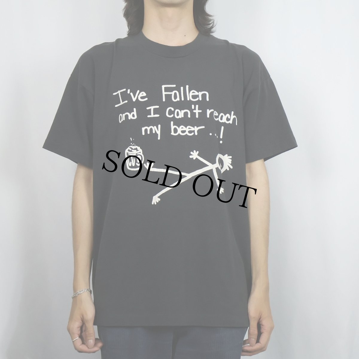画像2: 80's USA製 "I've fallen and I can't reach my beer...!" ジョークプリントTシャツ BLACK XL (2)