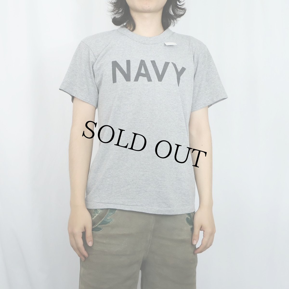 画像2: 80〜90's "NAVY" プリントTシャツ (2)