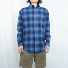 画像2: PENDLETON オンブレーチェック柄 ボタンダウン ライトネルシャツ M (2)
