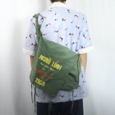 画像2: 60's MILITARY 刺繍入り ショルダーバッグ (2)