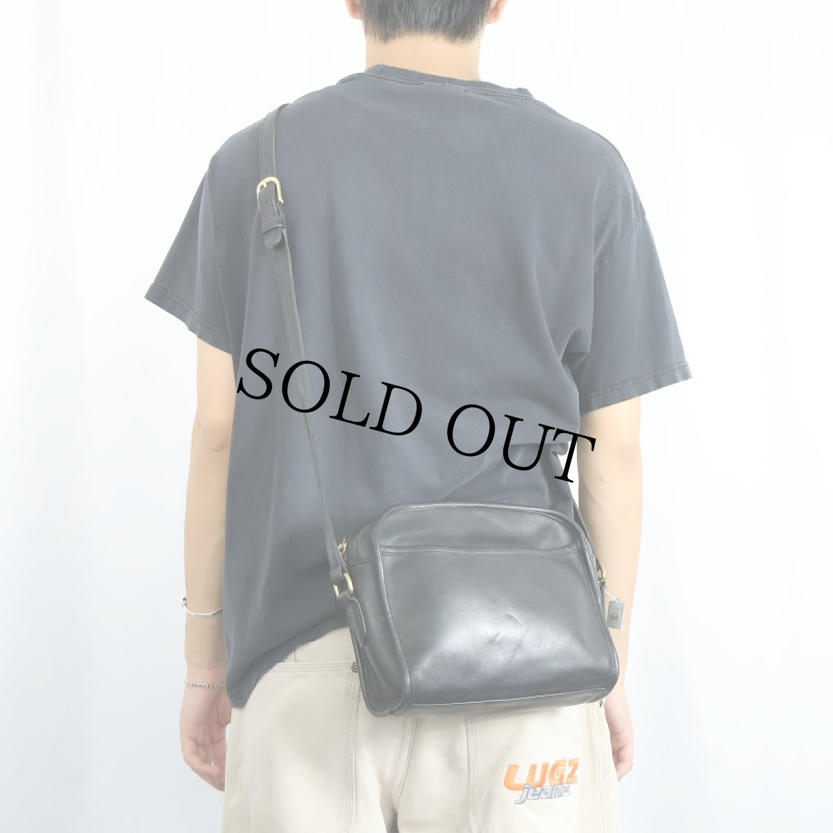 画像2: COACH レザーショルダーバッグ (2)