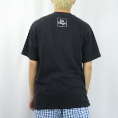 画像3: 90's SIX FLAGS USA製 イラストプリントTシャツ BLACK L (3)