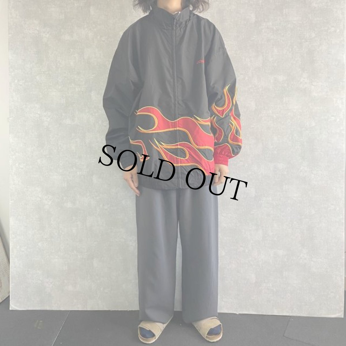 画像2: CORVETTE 刺繍入り ファイヤーパターンナイロンジャケット 3XL (2)