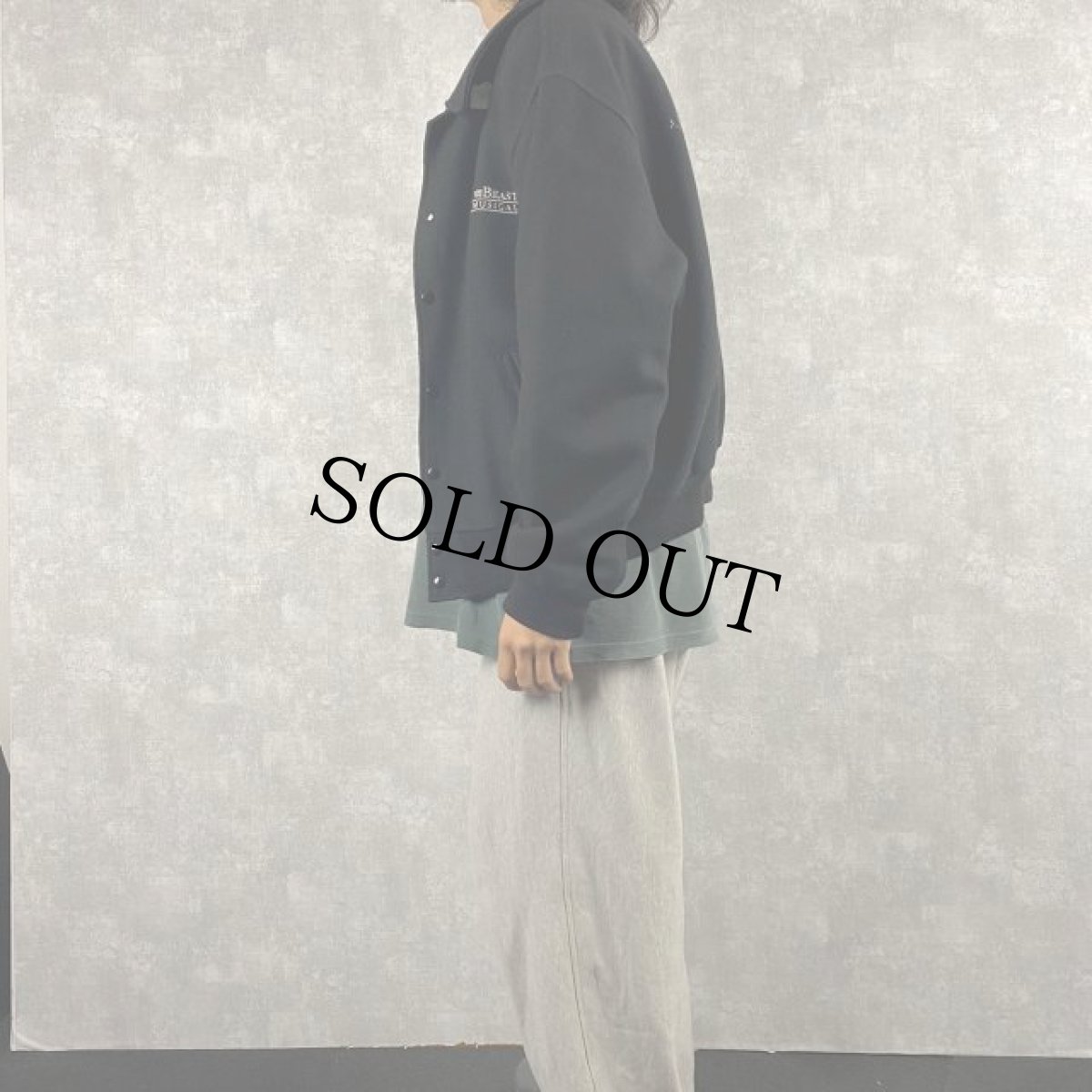 画像3: Disney USA製 美女と野獣 刺繍入りウールスタジャン XL (3)