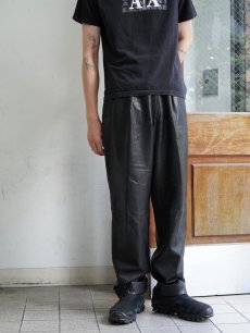 画像1: Andrew Marc レザーパンツ BLACK W31 (1)