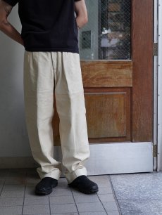 画像1: BAGAZIO 2タック レザーパンツ IVORY W34 (1)