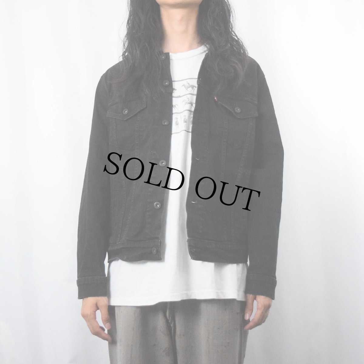 画像2: Levi's ブラックデニムジャケット M (2)