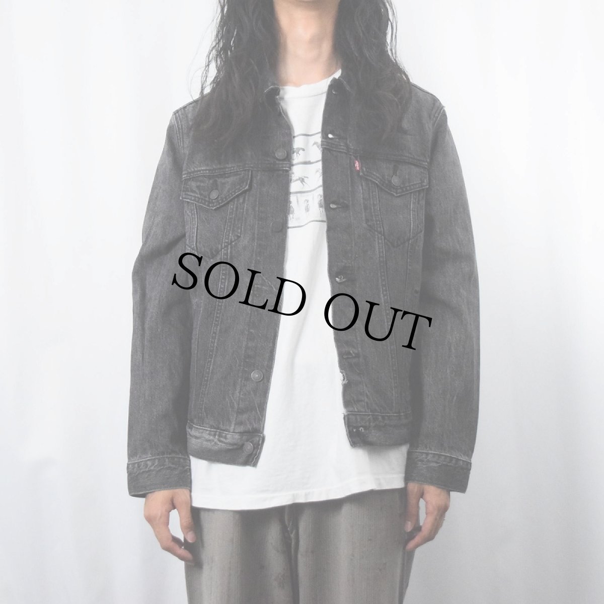 画像2: Levi's ブラックデニムジャケット M (2)