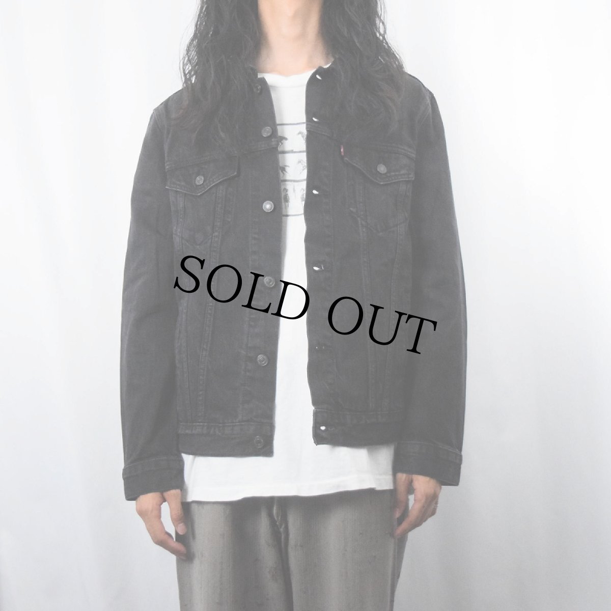 画像2: Levi's ブラックデニムジャケット L (2)