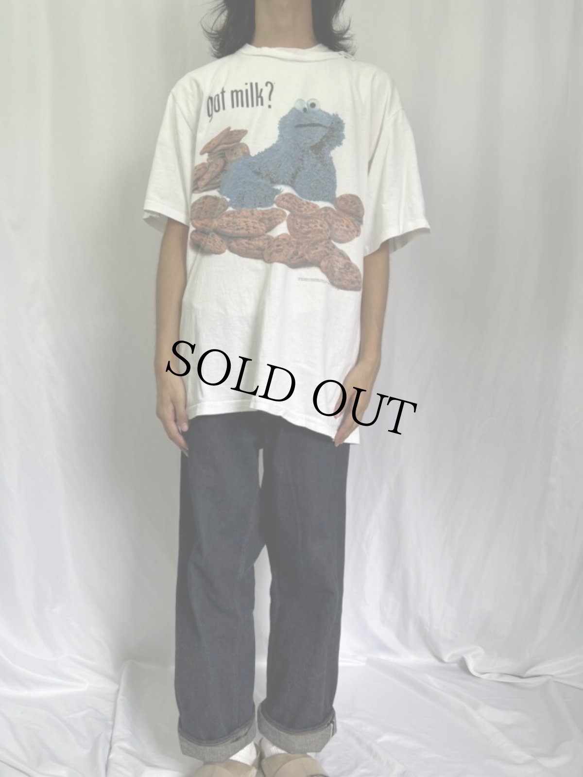 画像2: 90's COOKIE MONSTER "got milk" キャラクタープリント Tシャツ XL (2)