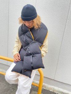 画像3: 2021AW COMFY OUTDOOR GARMENT "DOWN MUFFLER" BLACK (3)