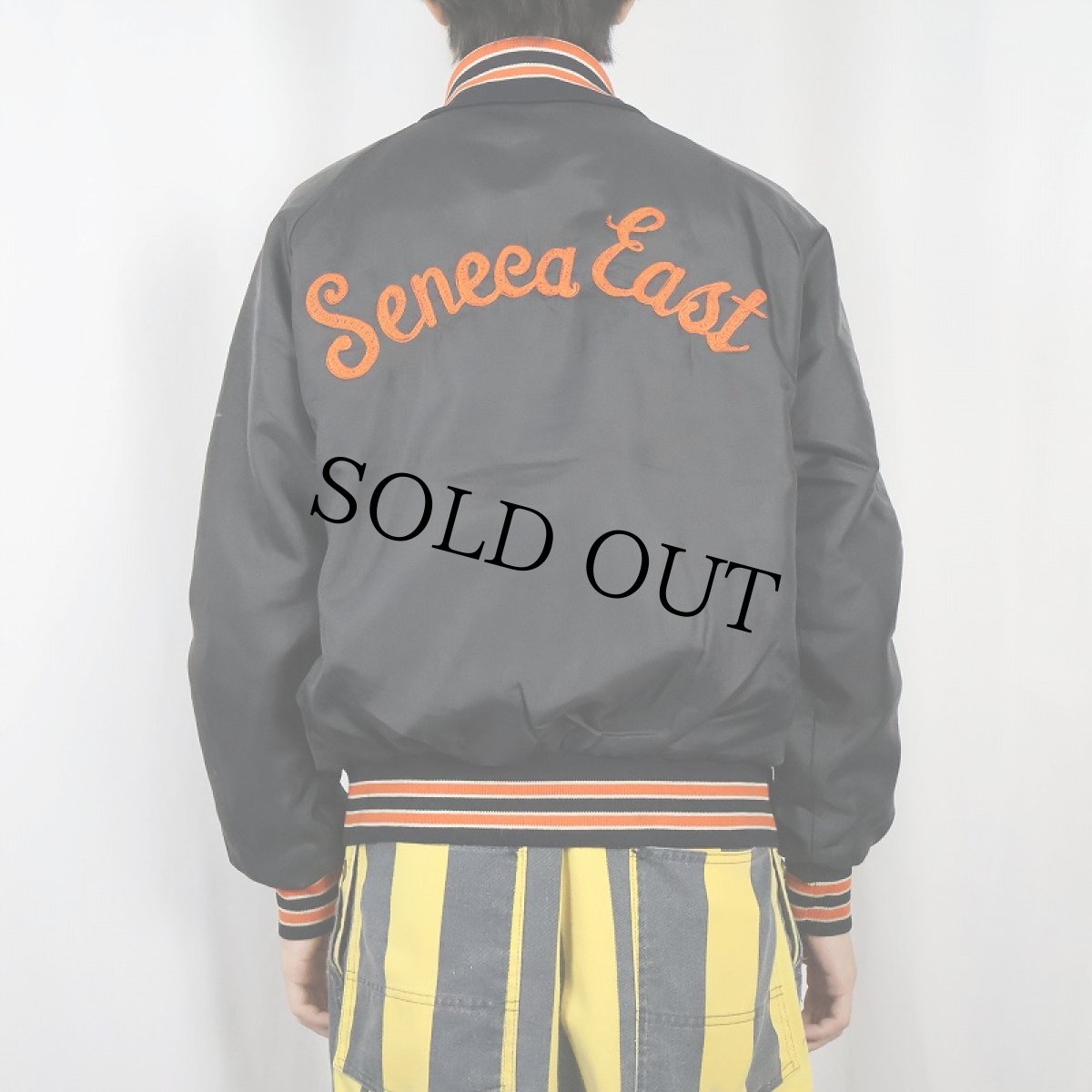 画像4: 70〜80's USA製 "Seneea east" チェーン刺繍 中綿入りスタジャン BLACK (4)