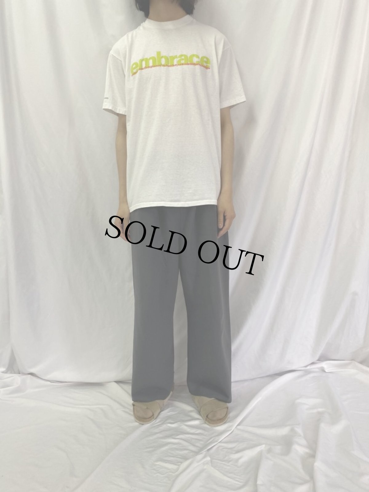 画像2: 90's Apple レインボーロゴ "got it yet?" プリントＴシャツ L (2)