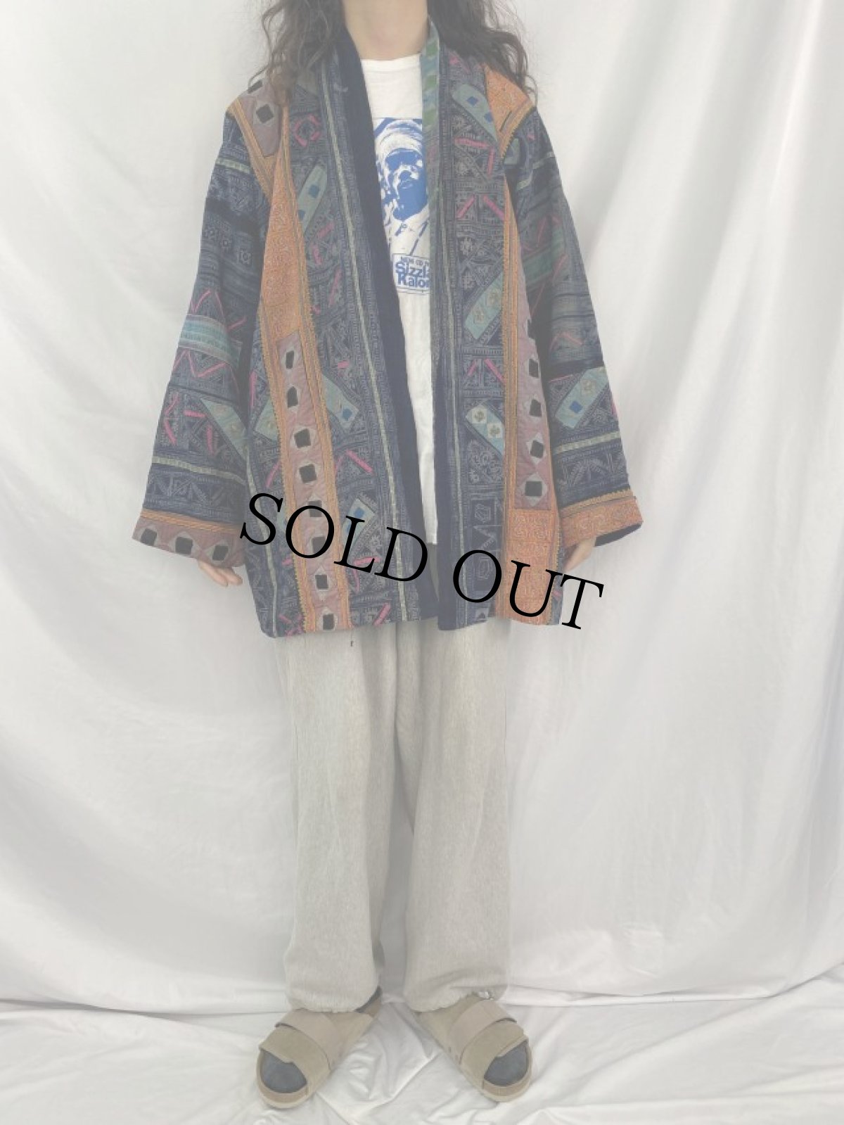 画像2: モン刺繍 総柄ジャケット (2)