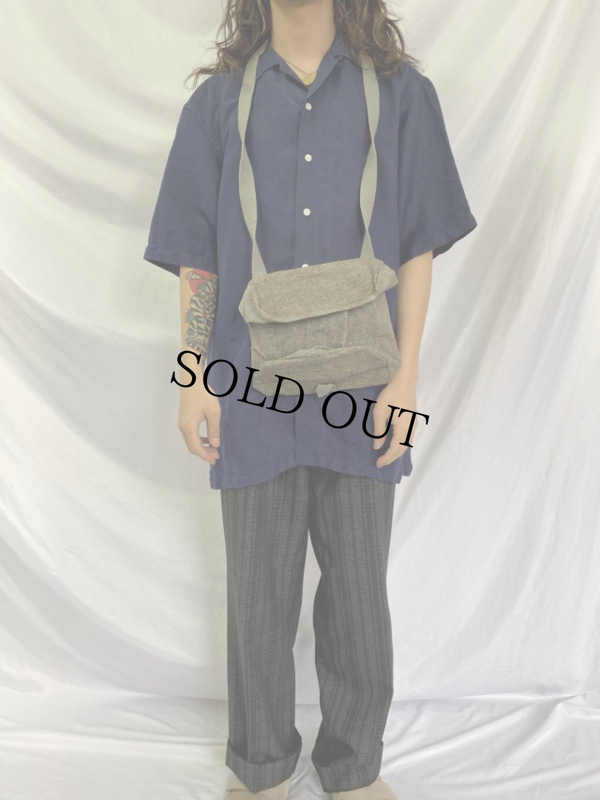 画像2: 60〜70's スイス軍 "ソルト&ペッパー" ガスマスクバッグ (2)