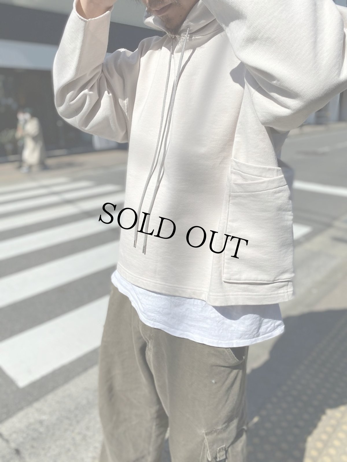 画像4: 【SALE】  GOFUKUSAY "CROSS POCKET FOODIE" L.BEIGE 【FREE SIZE】 (4)