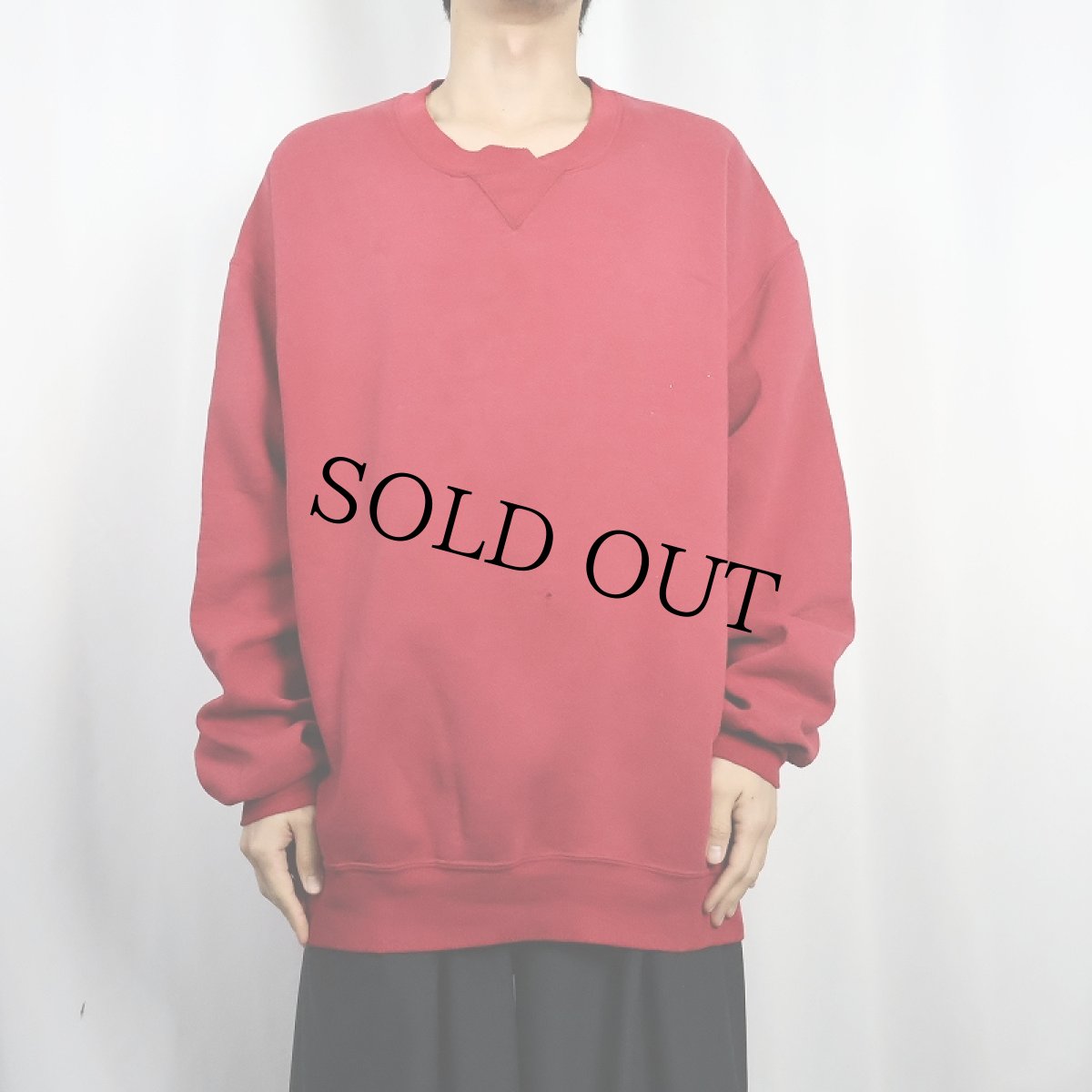 画像2: 【SALE】 90's RUSSELL ATHLETIC USA製 前V 無地スウェット LT (2)