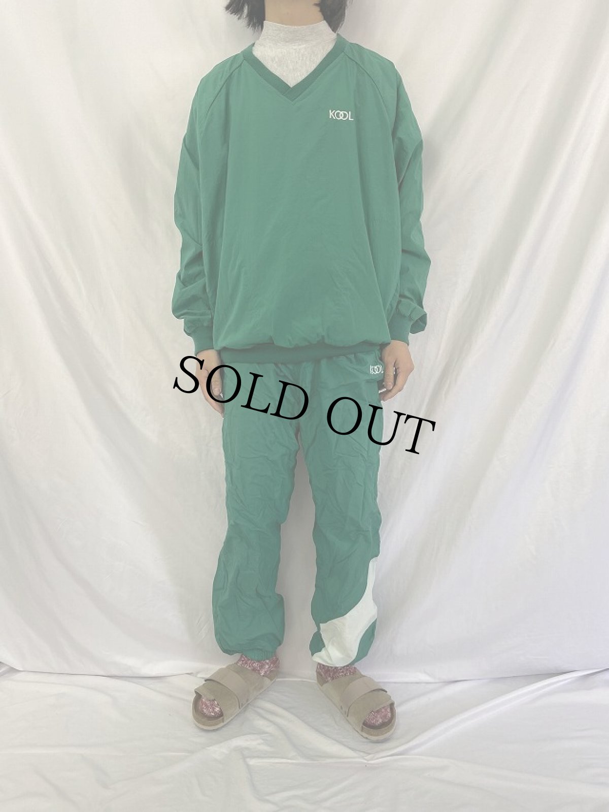 画像2: 90's KOOL USA製 ナイロンプルオーバー/イージーパンツ SETUP (2)