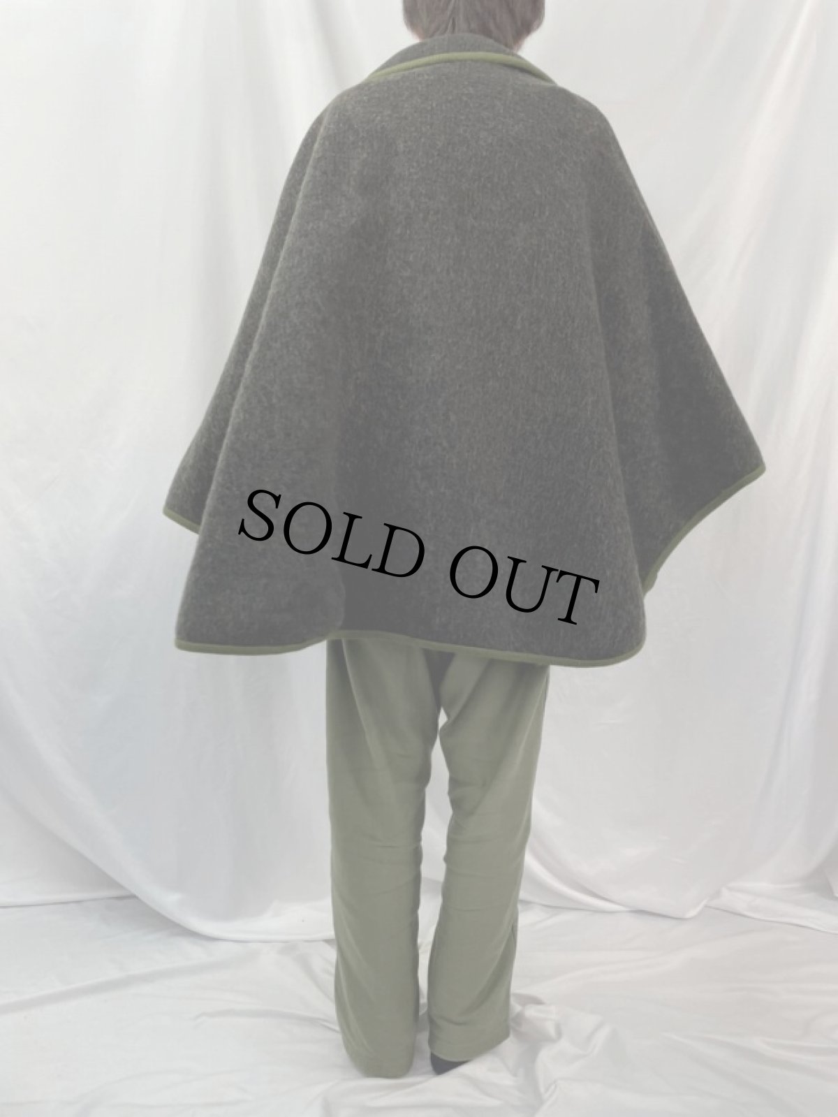 画像4: ウールメルトンポンチョ 8 (4)