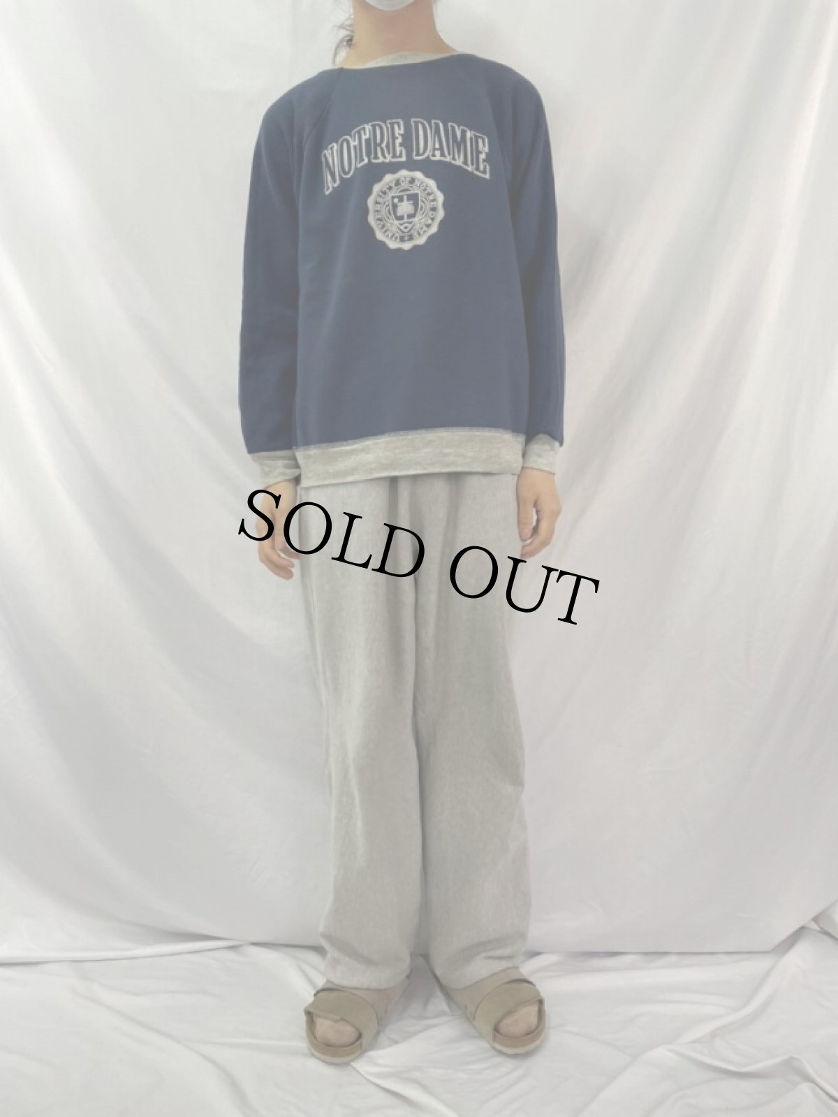 画像6: 80's Champion トリコタグ USA製 "NOTRE DAME" フロッキープリント リバーシブルスウェット L (6)