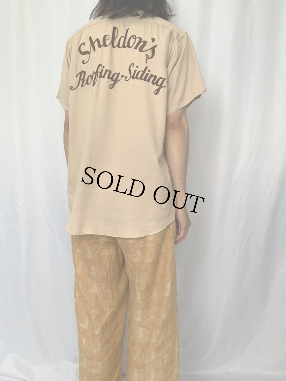 画像4: 60's Dunhill "Sheldon's Boofing-Siding" チェーン刺繍 レーヨンボーリングシャツ M (4)