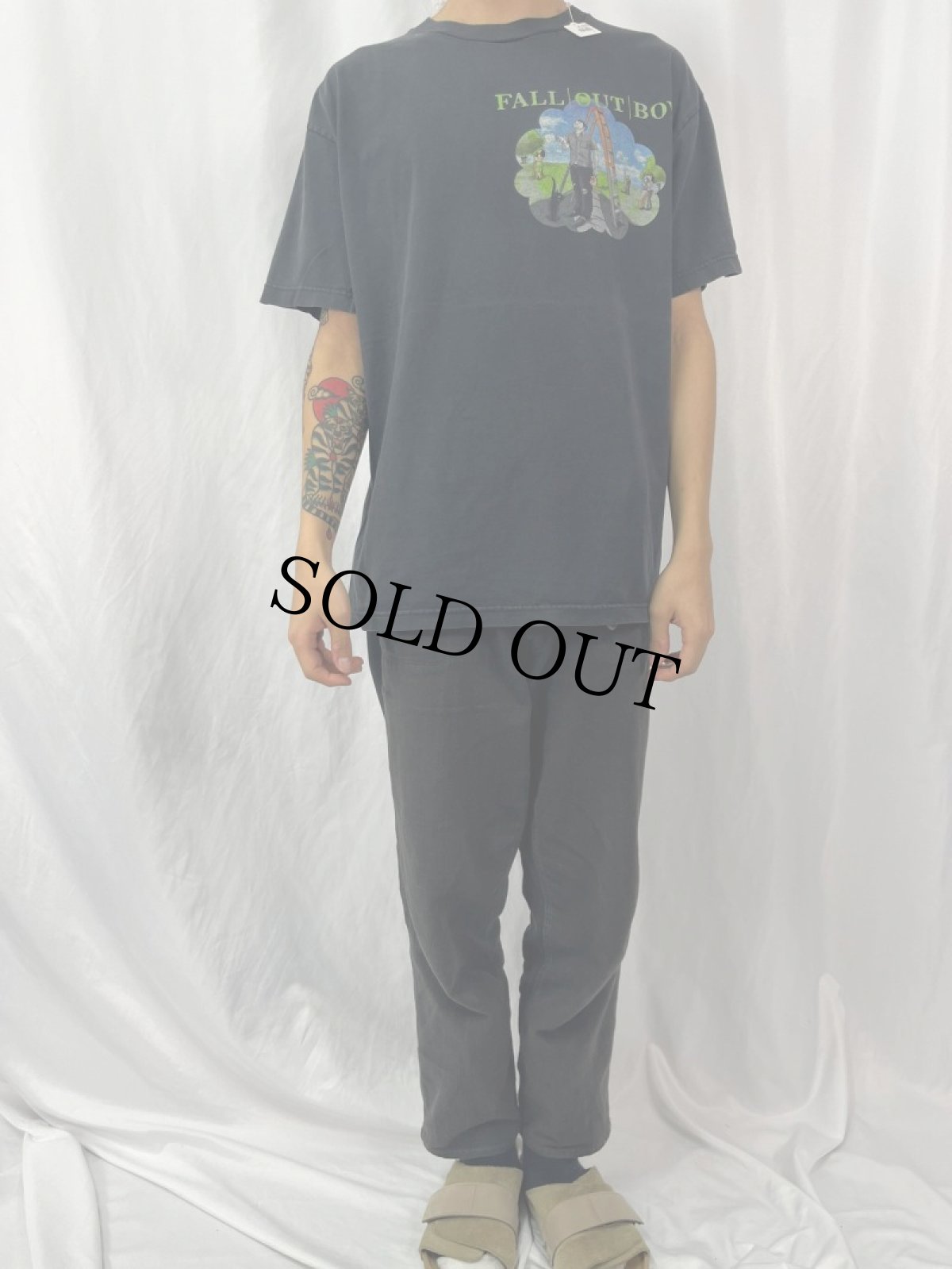 画像2: FALL OUT BOY "Black Clouds & Underdogs Tour" ロックバンドツアーTシャツ L (2)