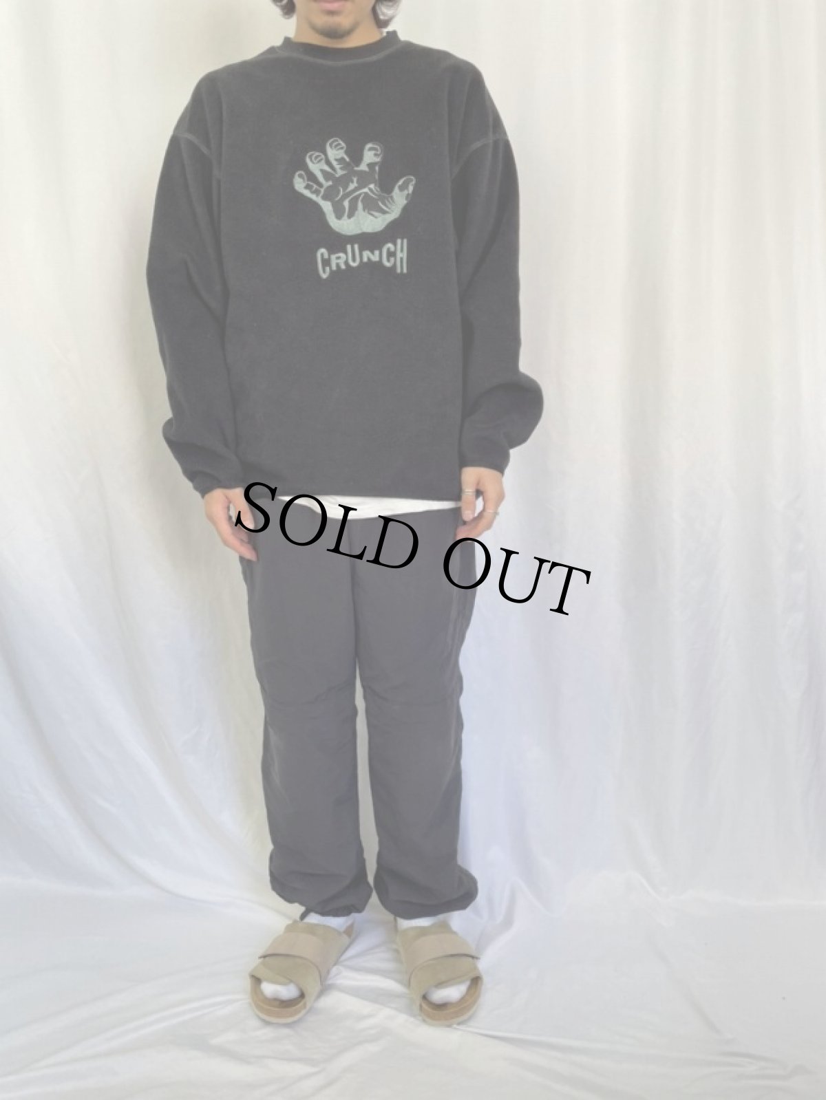 画像2: CRUNCH 刺繍 フリースプルオーバー (2)