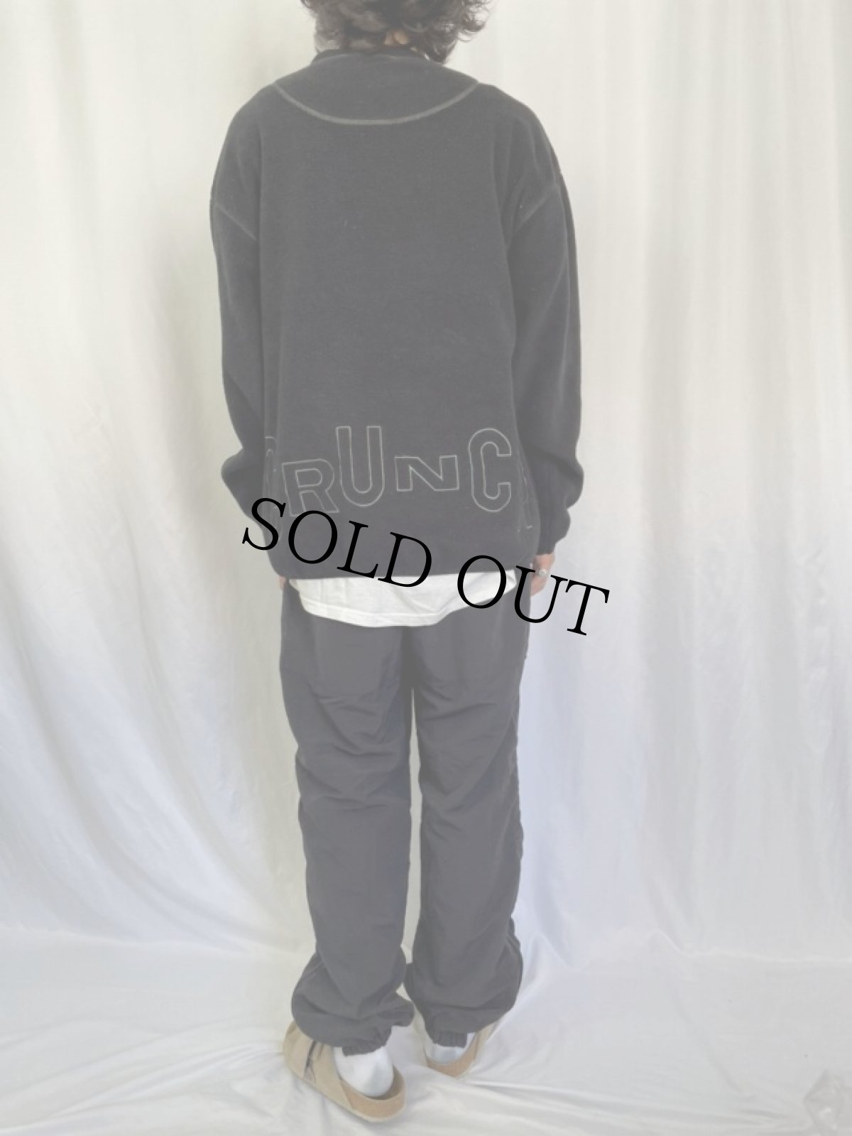 画像4: CRUNCH 刺繍 フリースプルオーバー (4)