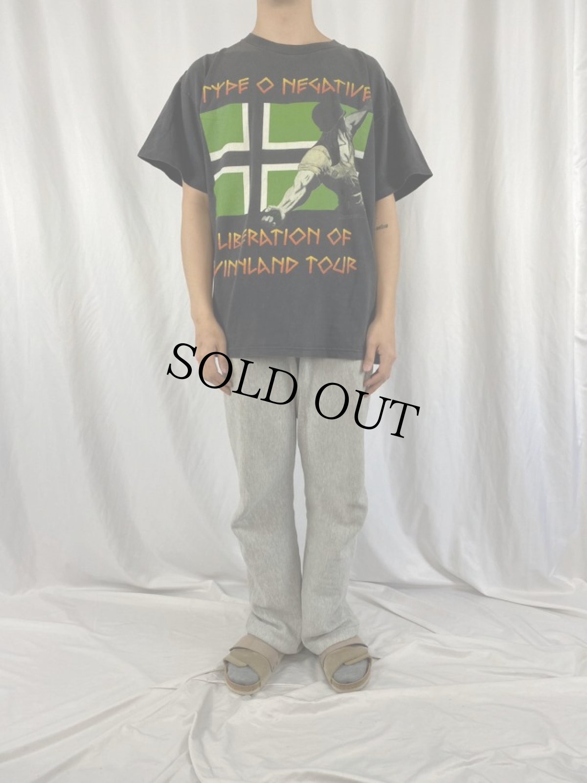 画像2: 90's TYPE O NEGATIVE USA製 "LIBERATION OF VINNLAND TOUR" ゴシック・バンドツアーTシャツ XL (2)