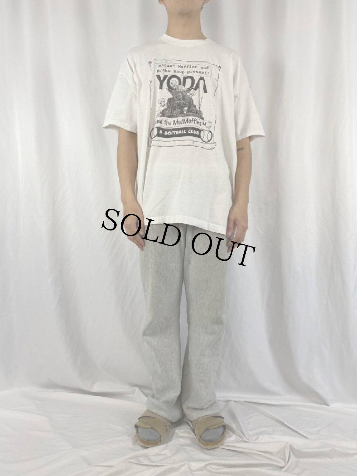 画像2: 90's USA製 YODA "A SOFTBALL CLUB" キャラクターパロディTシャツ XXL (2)