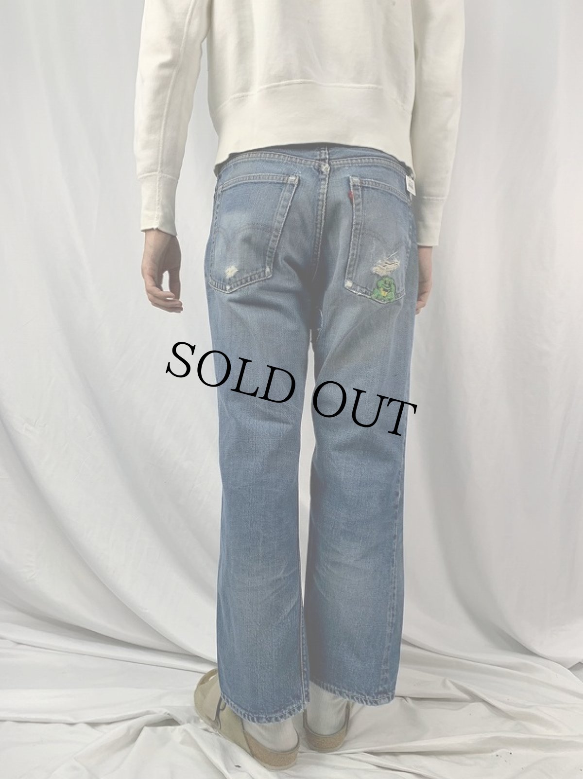 画像4: 70's LEVI'S 517 BIGE 刺繍入り ブーツカットデニムパンツ W31 (4)