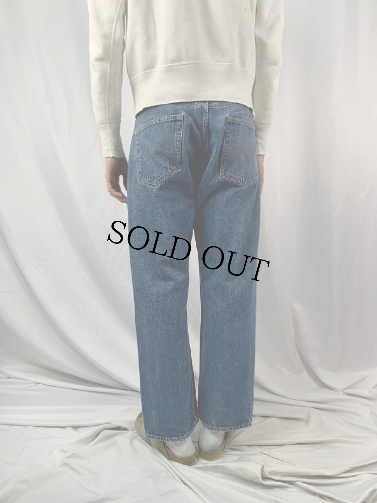 画像4: 60〜70's LEVI'S 501 BIGE デニムパンツ W32 (4)