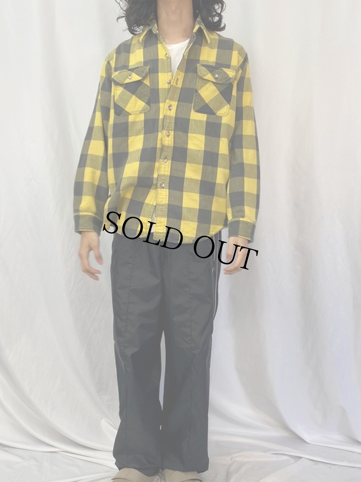 画像2: 80〜90's ST JOHN'S BAY USA製 バッファローチェック柄 ライトネルシャツ L (2)