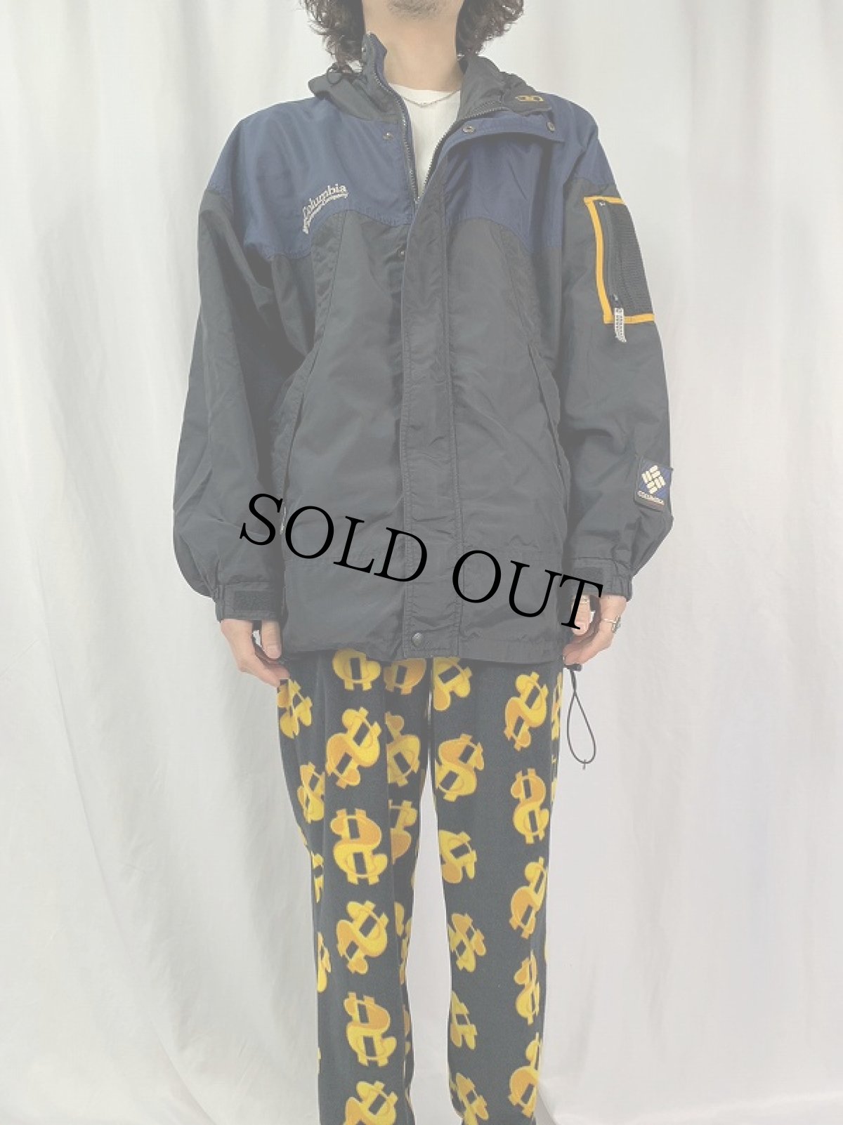 画像2: Columbia ナイロンマウンテンパーカー M (2)