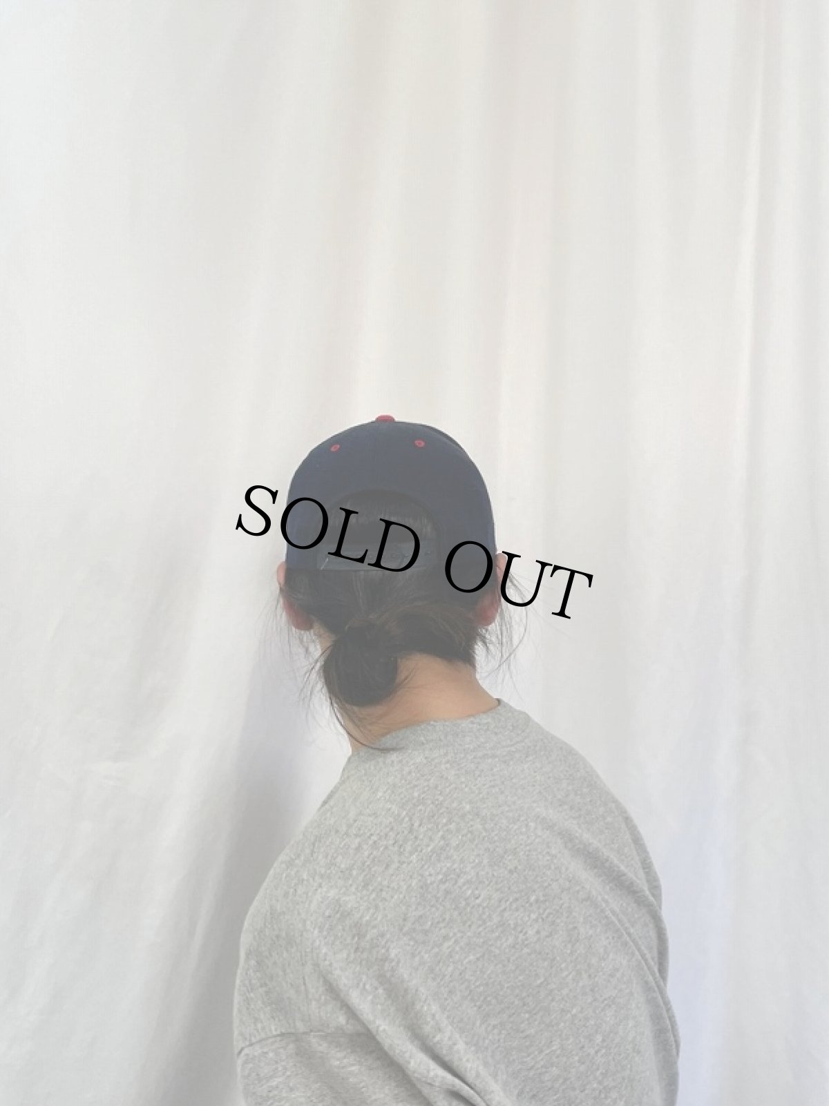 画像4: 90's NBA "CHICAGO BULLS" ロゴ刺繍 スナップバックキャップ ONE SIZE (4)