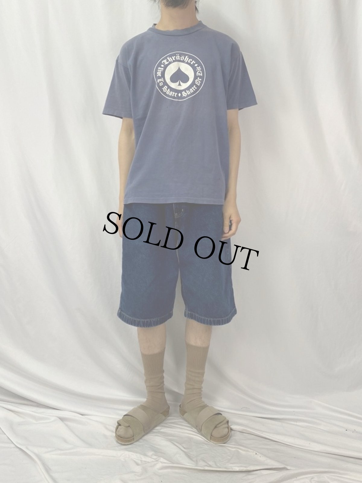 画像2: 90's THRASER USA製 スペードロゴ プリントTシャツ L (2)