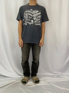 画像2: 90's M.C.Escher USA製 "婚姻の絆" アートプリントTシャツ L (2)