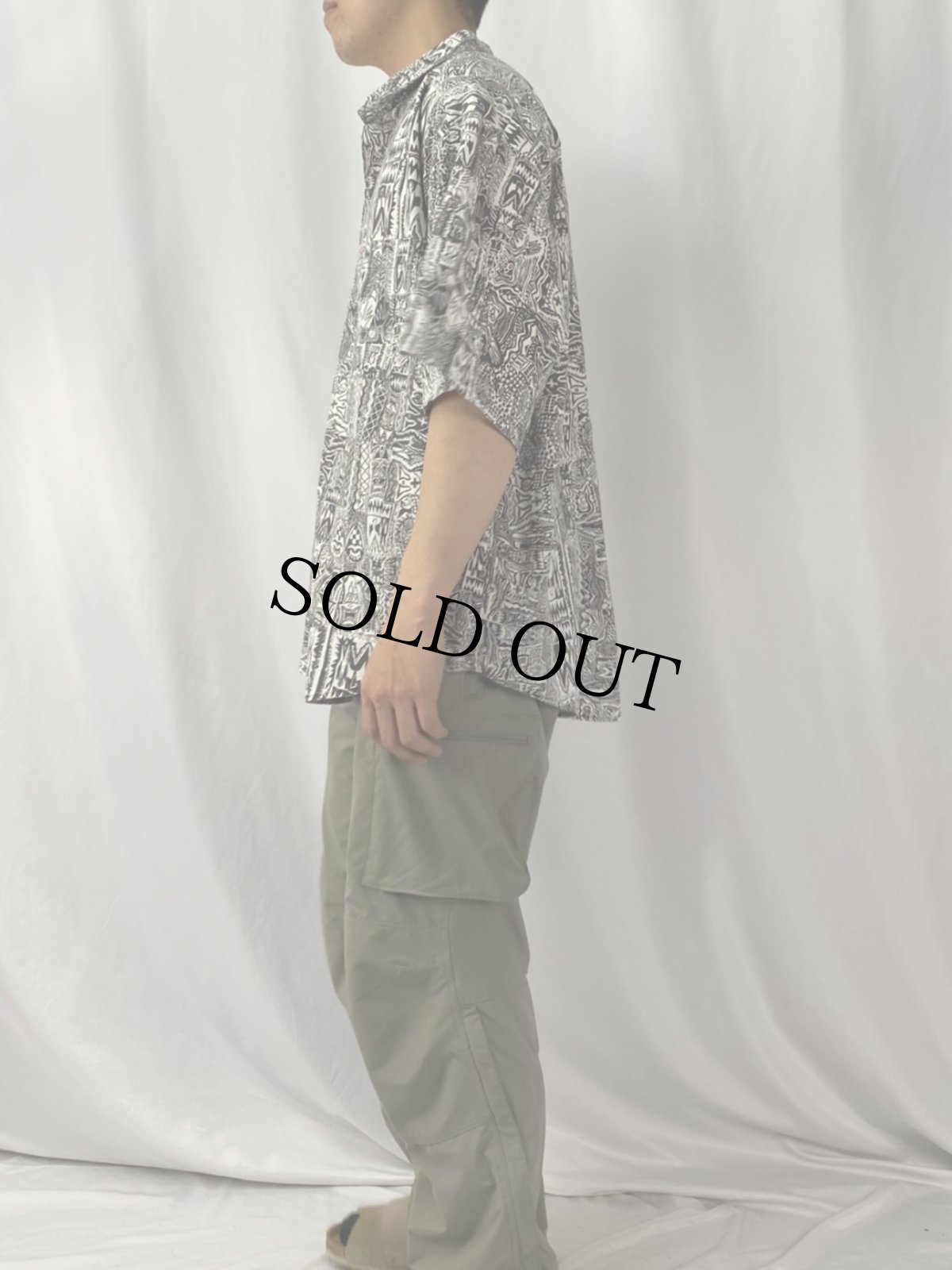 画像3: 80〜90's VISION STREET WEAR USA製 "John Grigley" アート柄コットンシャツ XL (3)