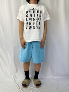 画像2: 90's "Typography" イニシャルプリントTシャツ M (2)