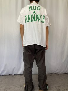 画像3: Dole USA製 "Hug a Pineapple" キャラクタープリントTシャツ XL (3)