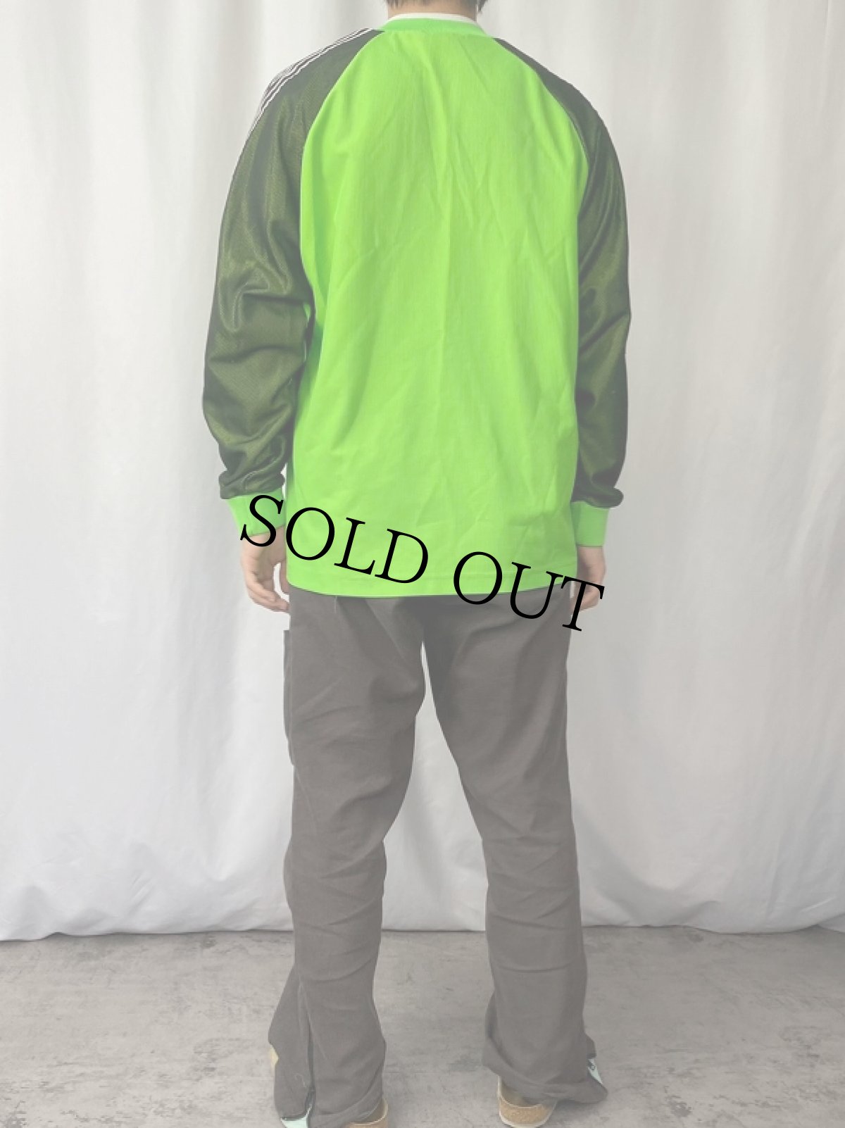 画像3: 90's  UMBRO ロゴ刺繍 メッシュ切り替え ハーフジッププルオーバーシャツ L (3)