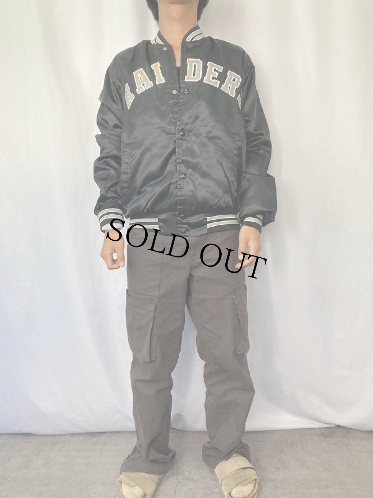 画像2: 90's Chalk Line "RAIDERS" フットボールチーム ナイロンスタジャン M (2)