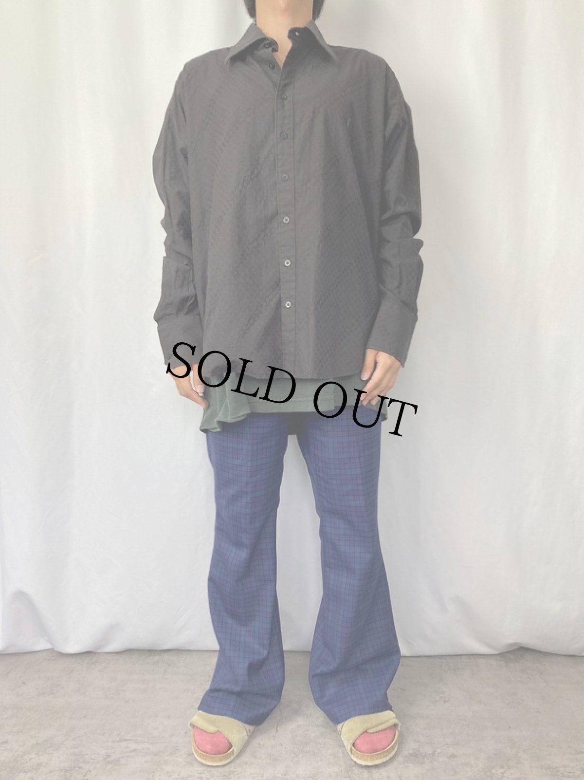 画像2: 90's YVES SAINT LAURENT pour homme 総柄 ロゴ刺繍 コットンドレスシャツ BLACK XL (2)