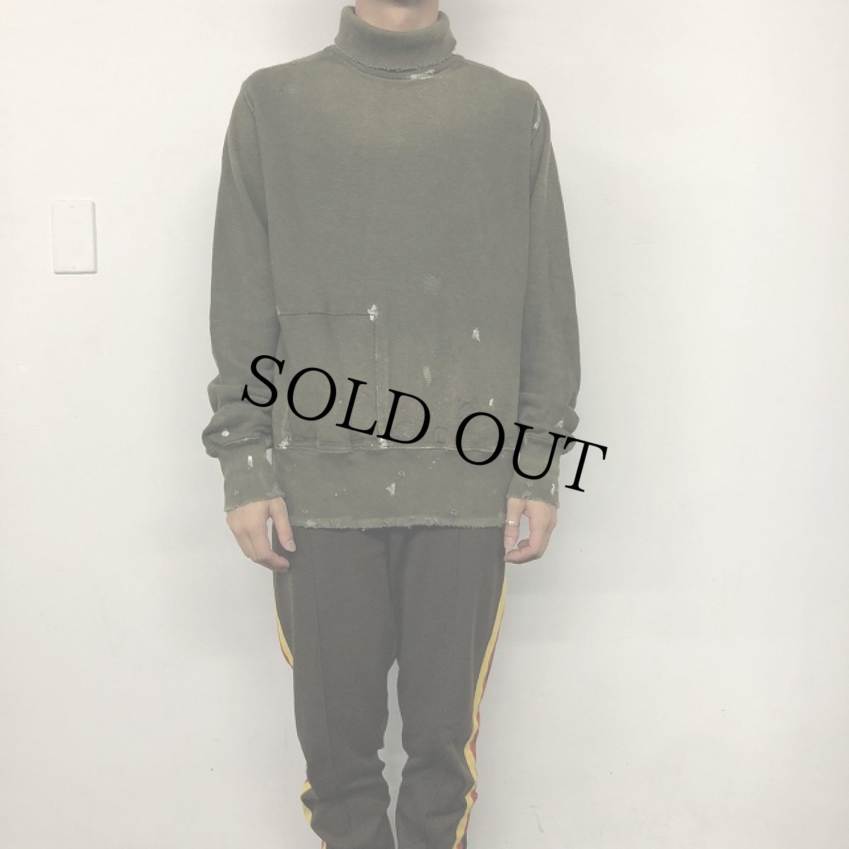 画像2: KAPITAL オリーブ ボロ加工 ハイネックスウェット M (2)