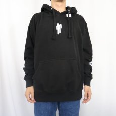 画像2: 2019 BILLIE EILISH ミュージシャン プリントスウェットフーディー BLACK L (2)