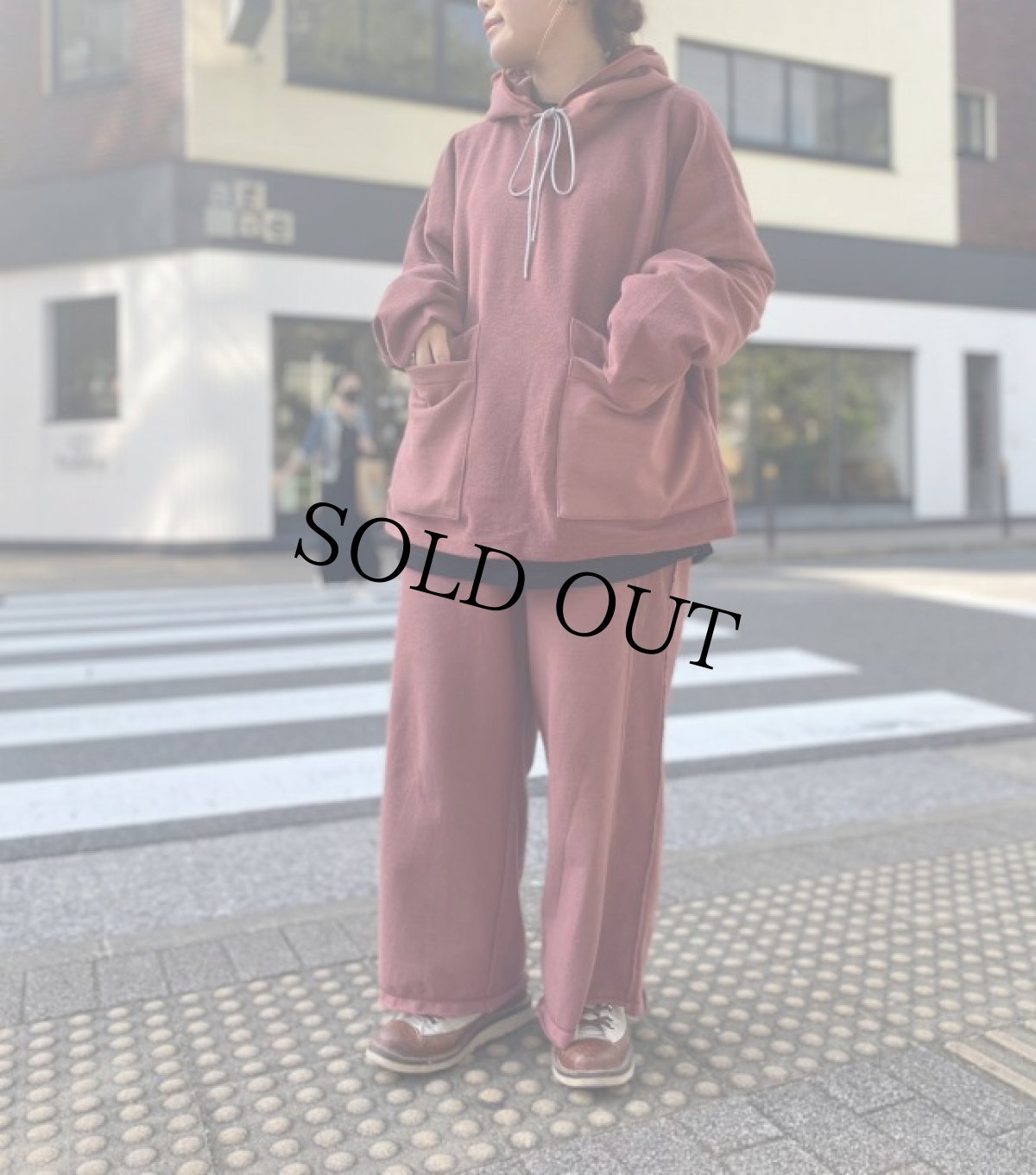 画像4: GOFUKUSAY "BUM SWEAT PANTS" R.BROWN 【FREE】 (4)